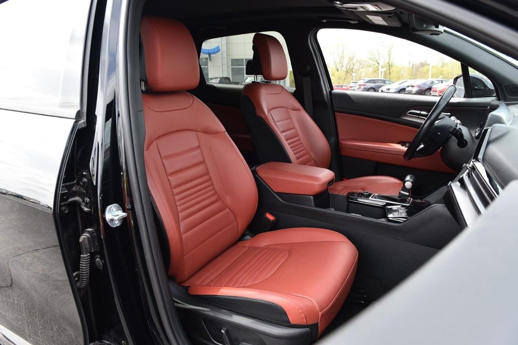 Kia Sportage Vehicle Image 24