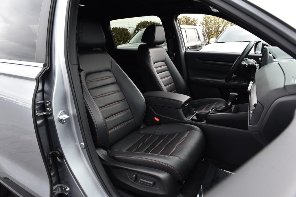 Honda CR-V Hybrid Vehicle Full-screen Gallery Image 23