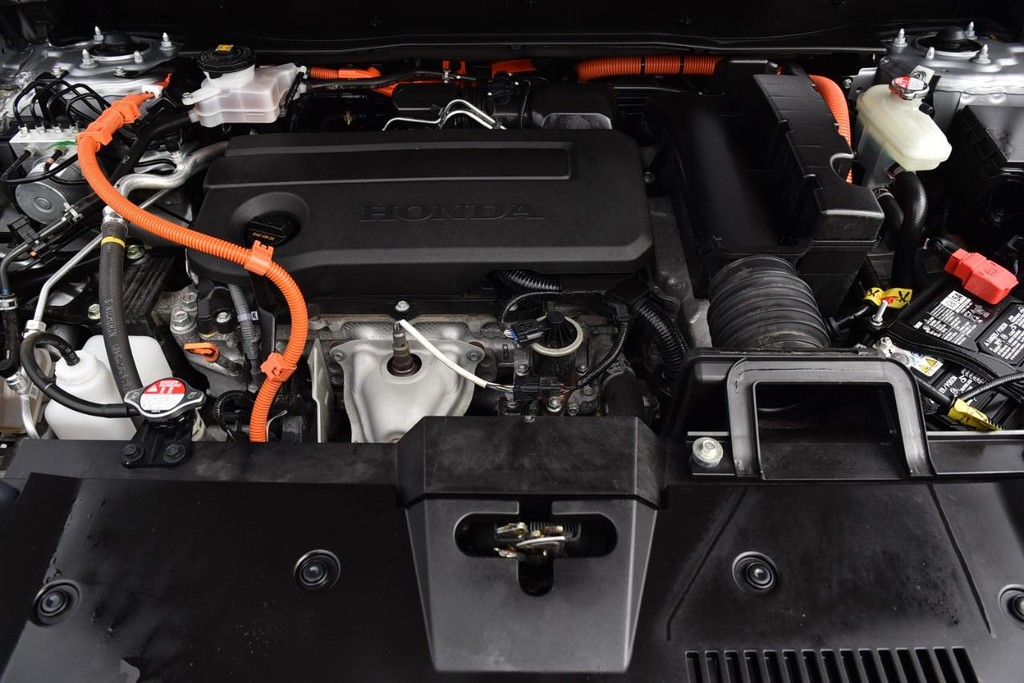 Honda CR-V Hybrid Vehicle Full-screen Gallery Image 30