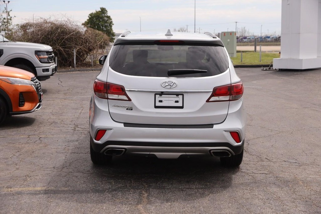 Hyundai Santa Fe XL Vehicle Image 06
