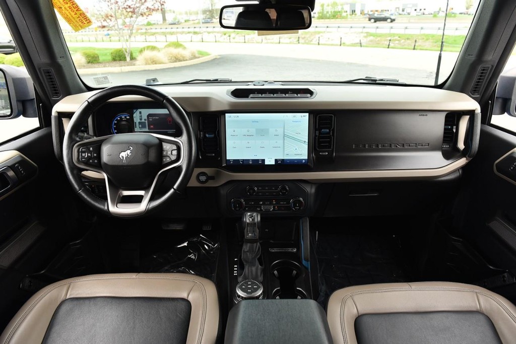 Ford Bronco Vehicle Image 07