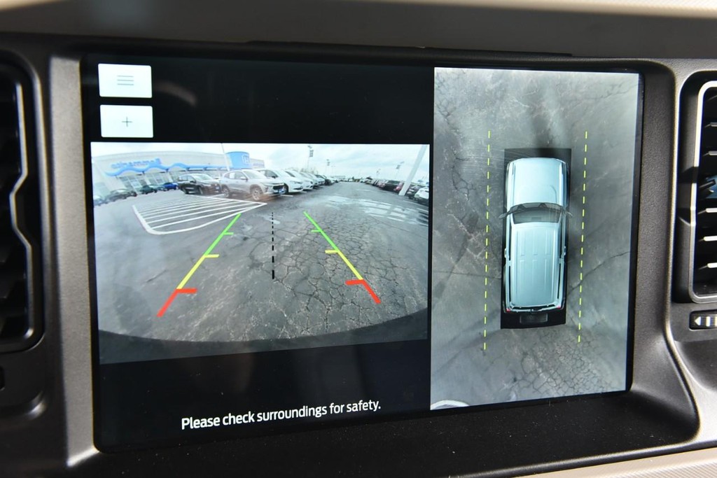 Ford Bronco Vehicle Image 11