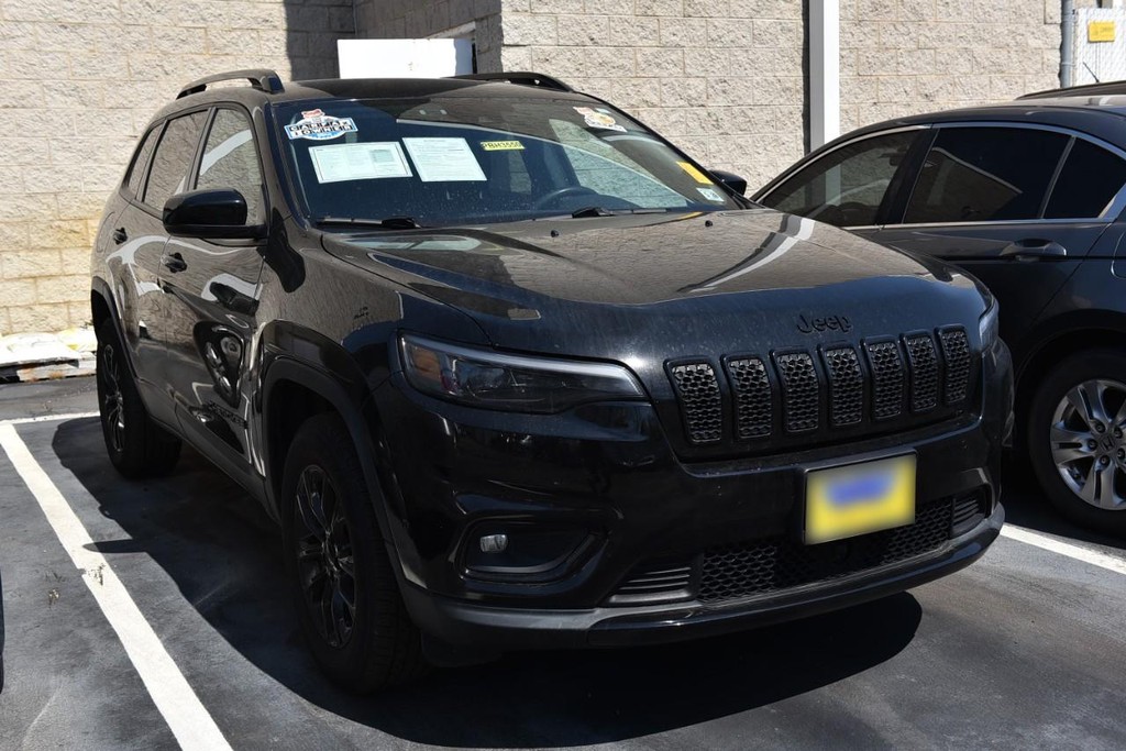 Jeep Cherokee Vehicle Full-screen Gallery Image 4