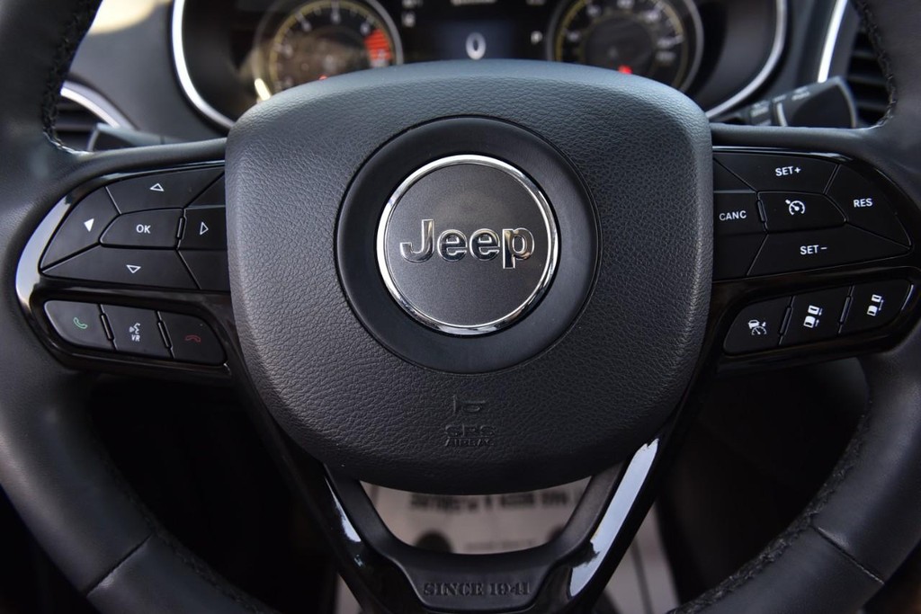 Jeep Cherokee Vehicle Image 19