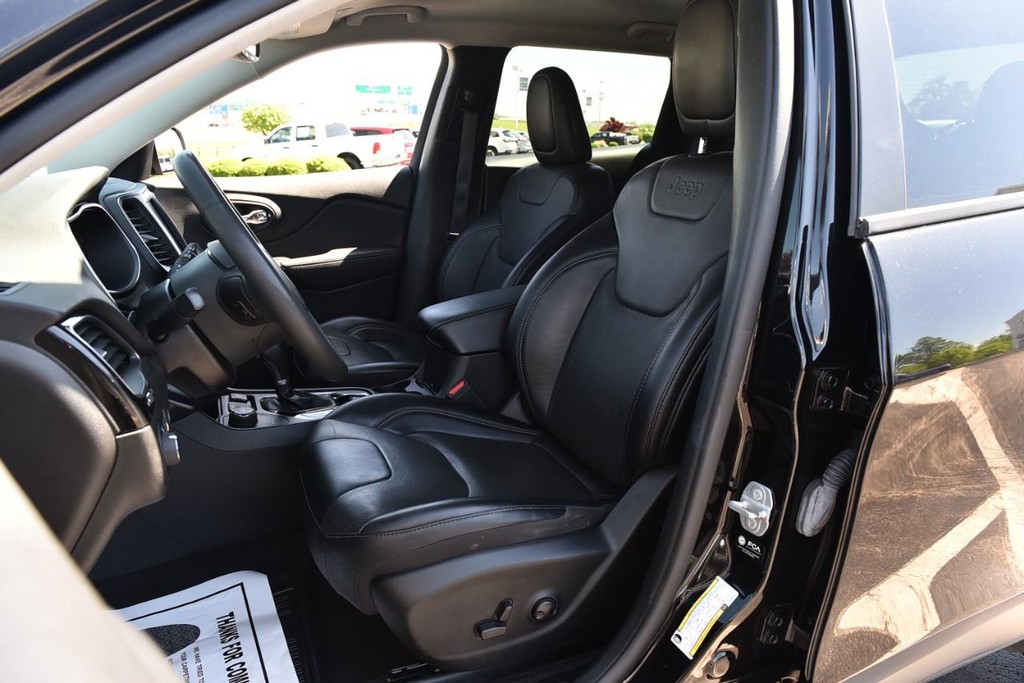 Jeep Cherokee Vehicle Image 20