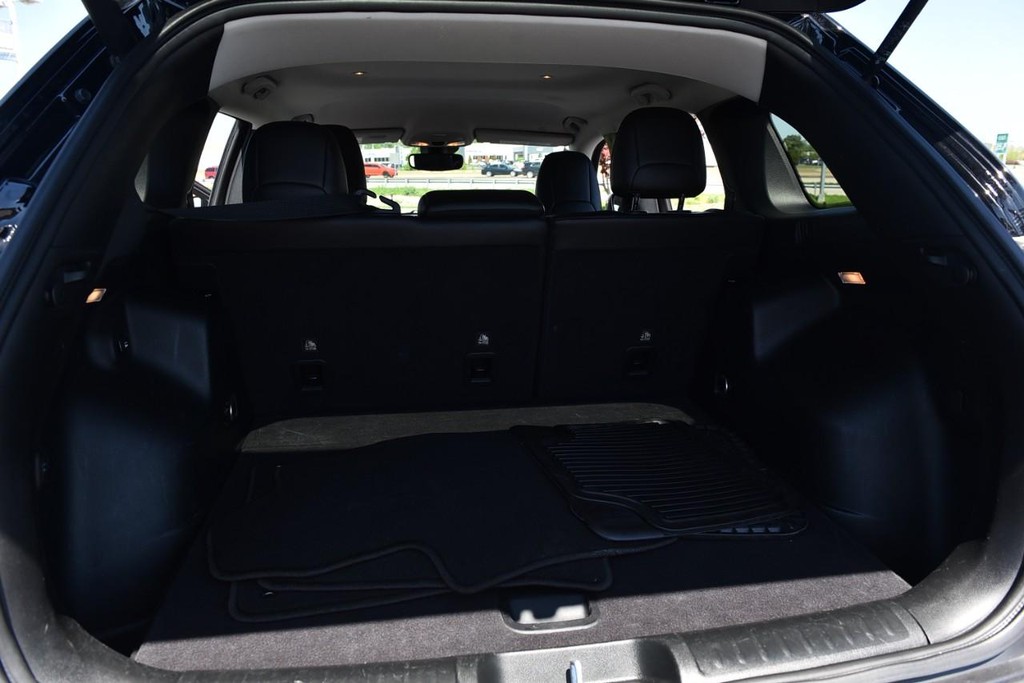 Jeep Cherokee Vehicle Image 25