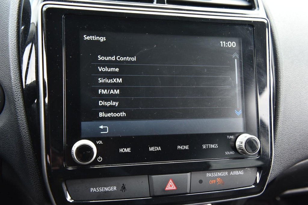 Mitsubishi Outlander Sport Vehicle Image 13