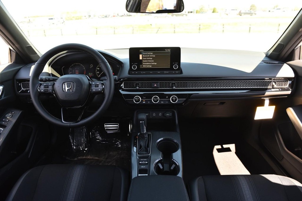 Honda Civic Sedan Vehicle Image 07