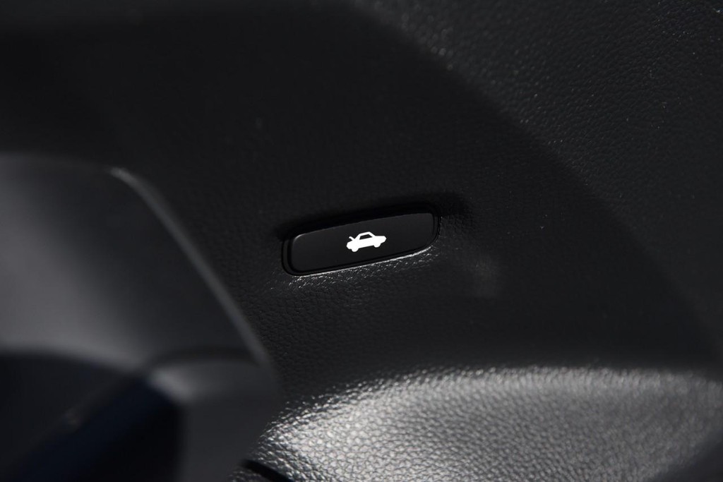 Honda Civic Sedan Vehicle Image 09