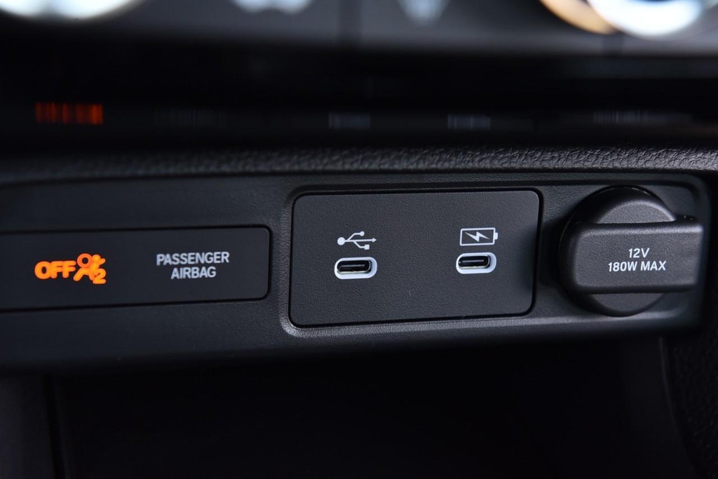 Honda Civic Sedan Vehicle Image 17