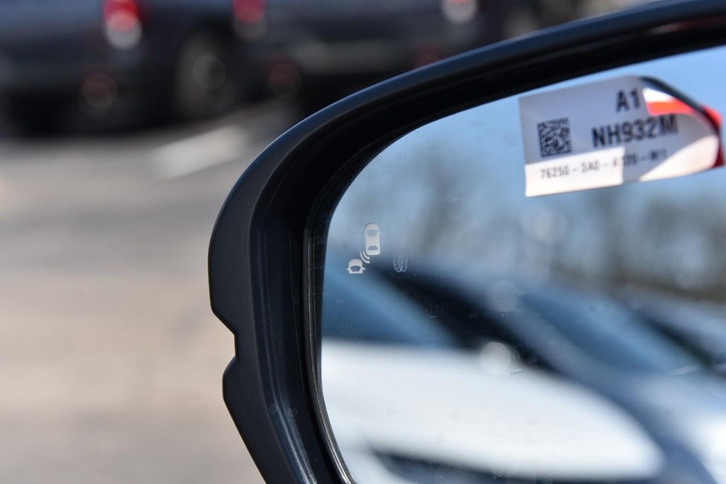 Honda CR-V Vehicle Image 10