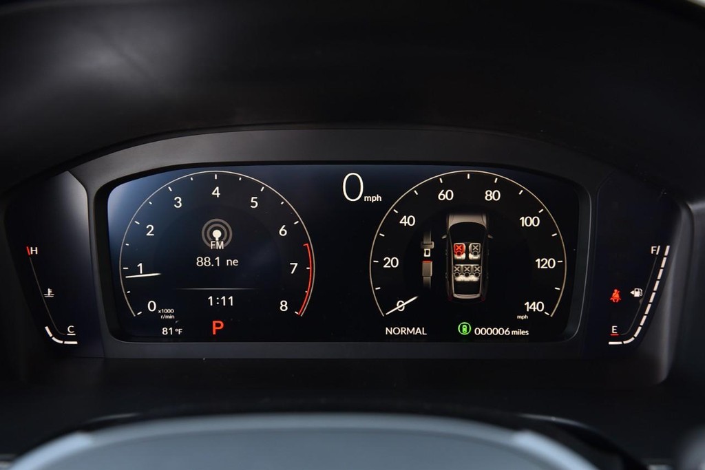 Honda CR-V Vehicle Image 12