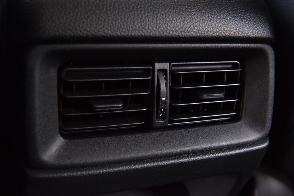 Honda CR-V Vehicle Image 26