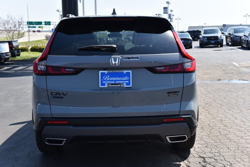 Honda CR-V Hybrid Vehicle Image 06