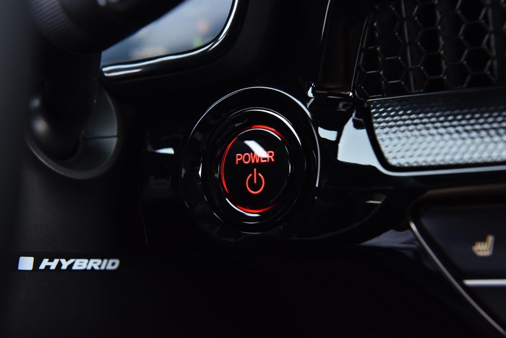 Honda CR-V Hybrid Vehicle Image 20