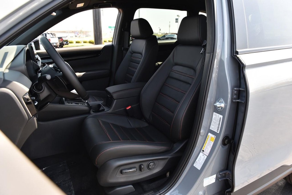 Honda CR-V Hybrid Vehicle Image 22