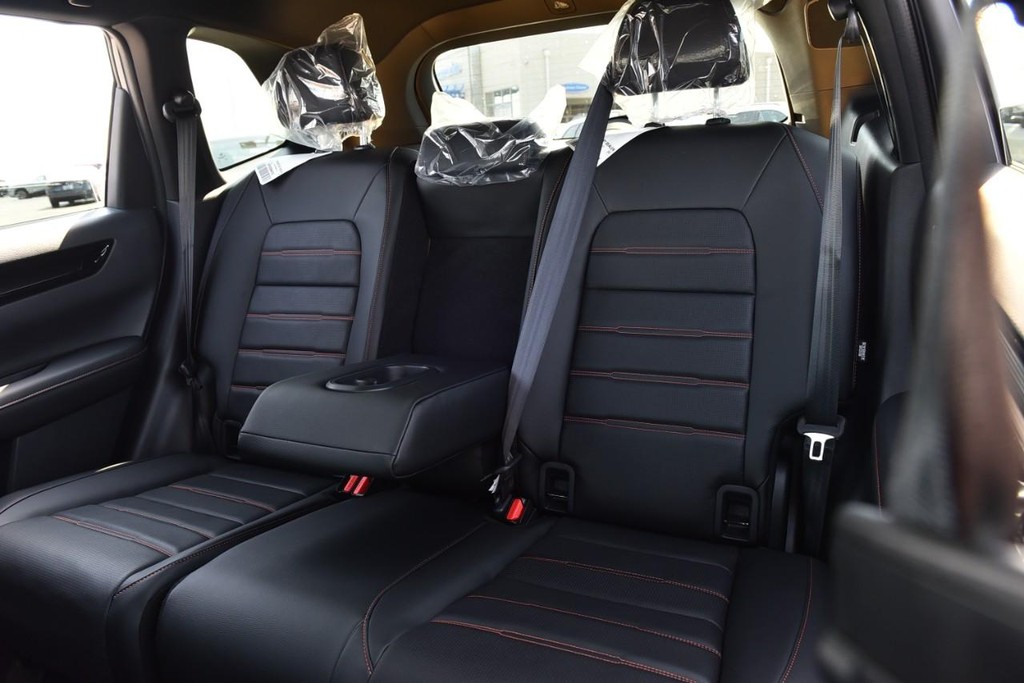 Honda CR-V Hybrid Vehicle Image 25