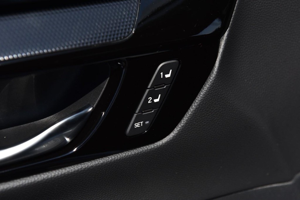 Honda CR-V Hybrid Vehicle Image 09