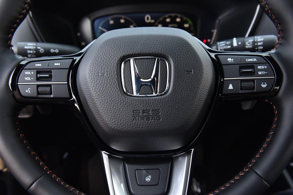 Honda CR-V Hybrid Vehicle Image 21
