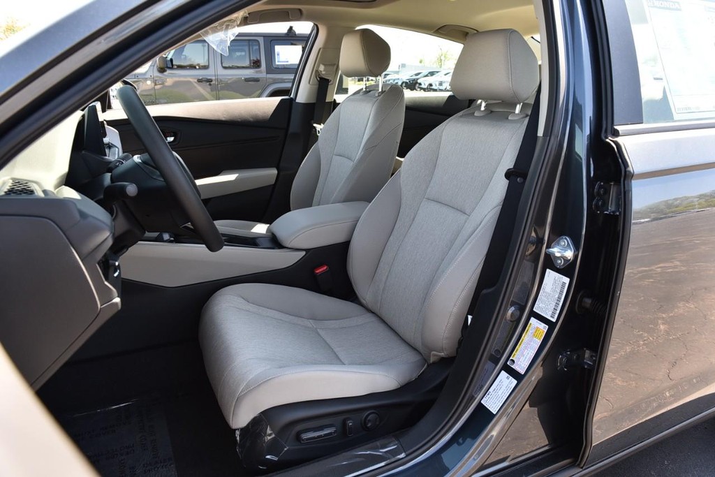 Honda Accord Sedan Vehicle Image 20