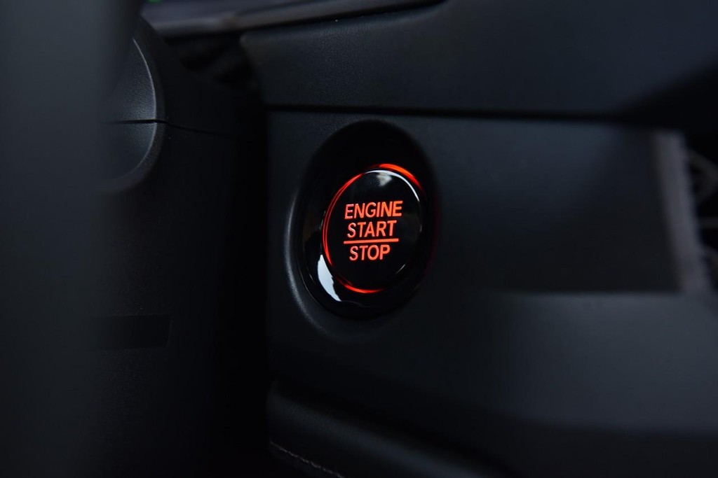 Honda Accord Sedan Vehicle Full-screen Gallery Image 18