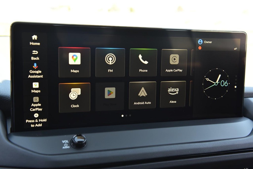 Honda Accord Hybrid Vehicle Full-screen Gallery Image 14