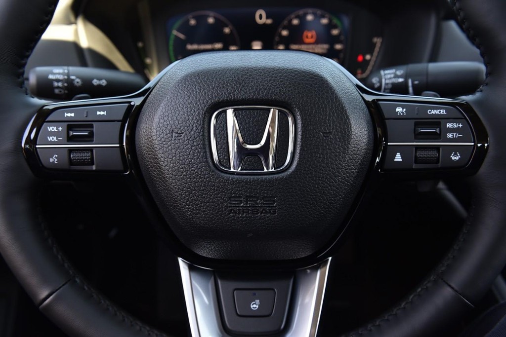 Honda Accord Hybrid Vehicle Full-screen Gallery Image 20