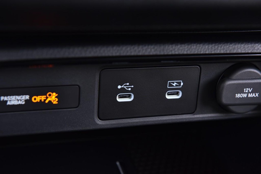 Honda CR-V Vehicle Image 15