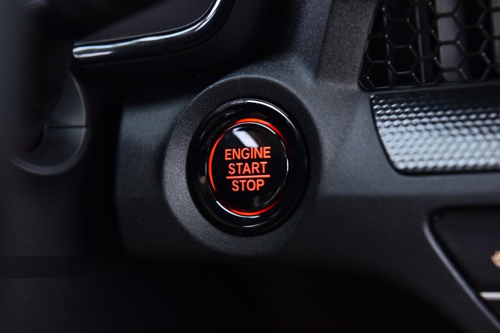 Honda CR-V Vehicle Image 18