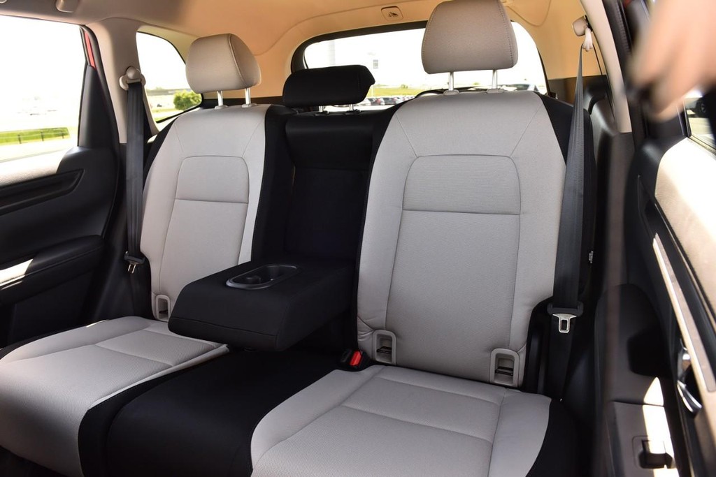 Honda CR-V Vehicle Image 23