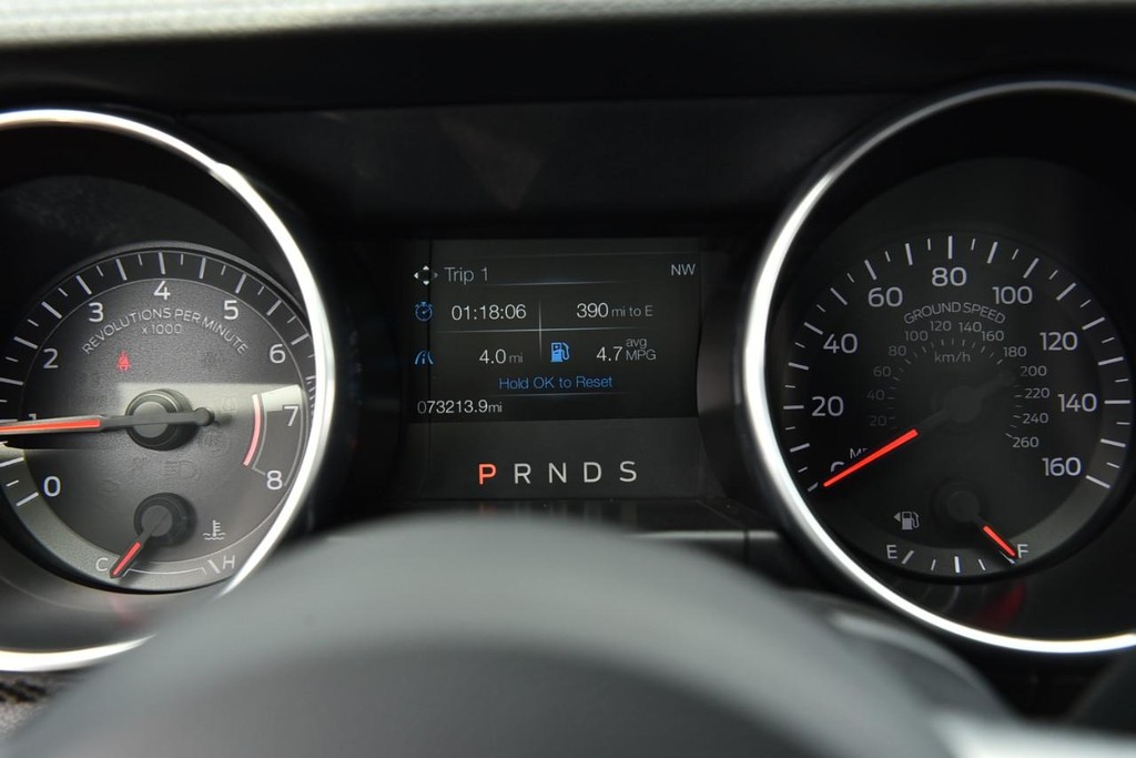 Ford Mustang Vehicle Image 11