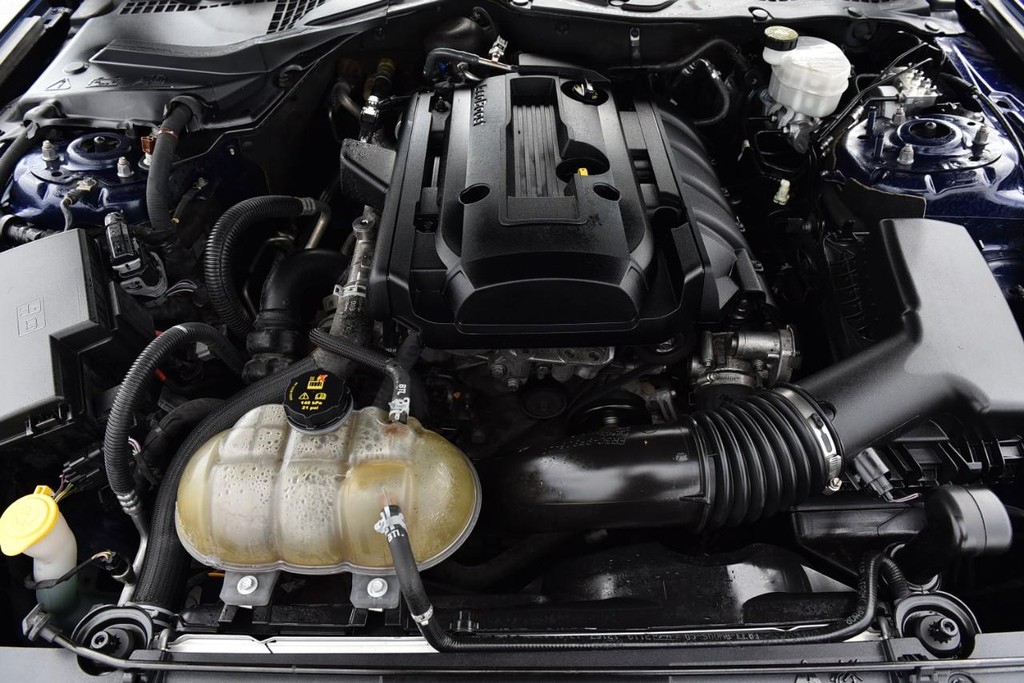 Ford Mustang Vehicle Image 20