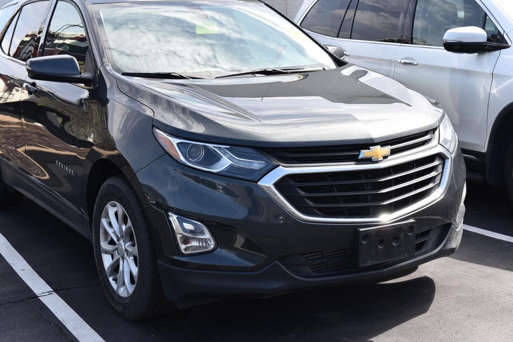 Chevrolet Equinox Vehicle Full-screen Gallery Image 2