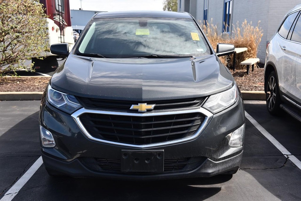 Chevrolet Equinox Vehicle Full-screen Gallery Image 3