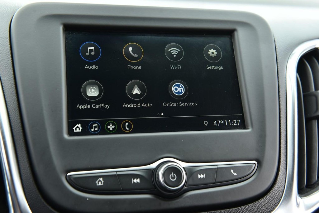 Chevrolet Equinox Vehicle Image 14