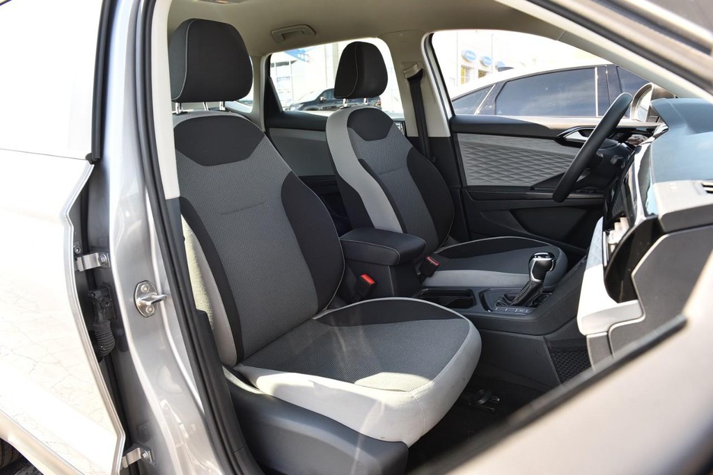 Volkswagen Taos Vehicle Image 20