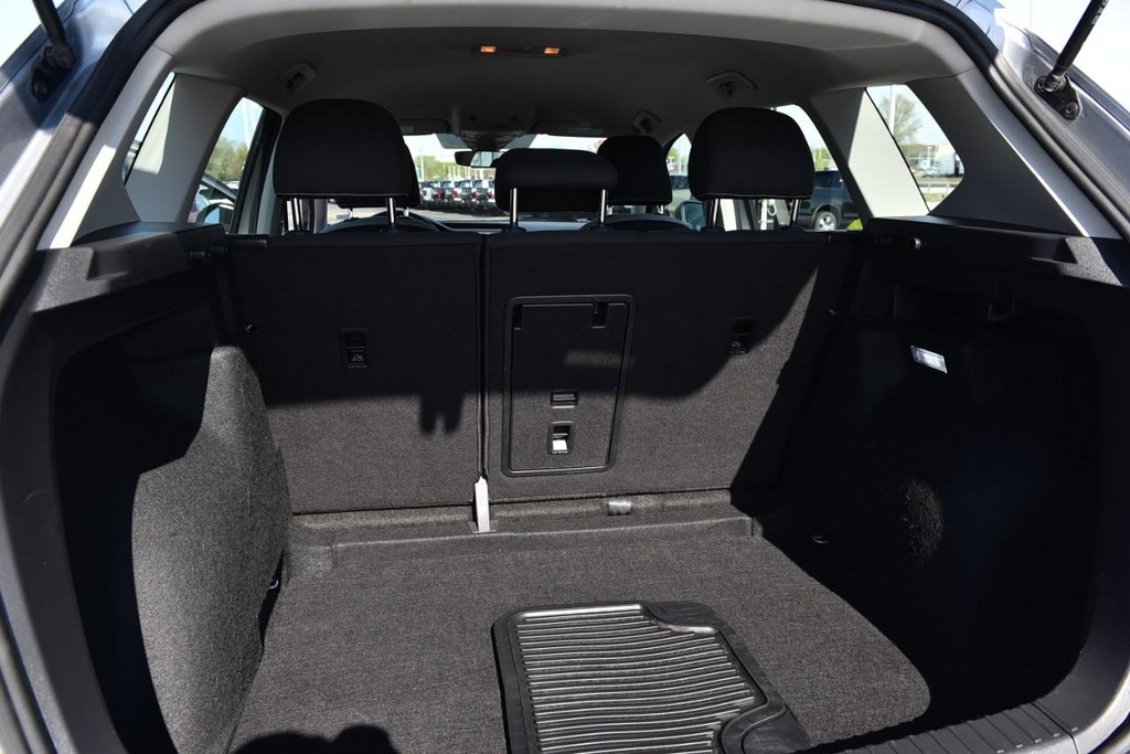 Volkswagen Taos Vehicle Image 22