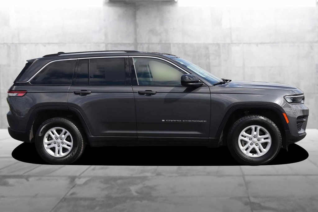 Jeep Grand Cherokee Vehicle Image 05