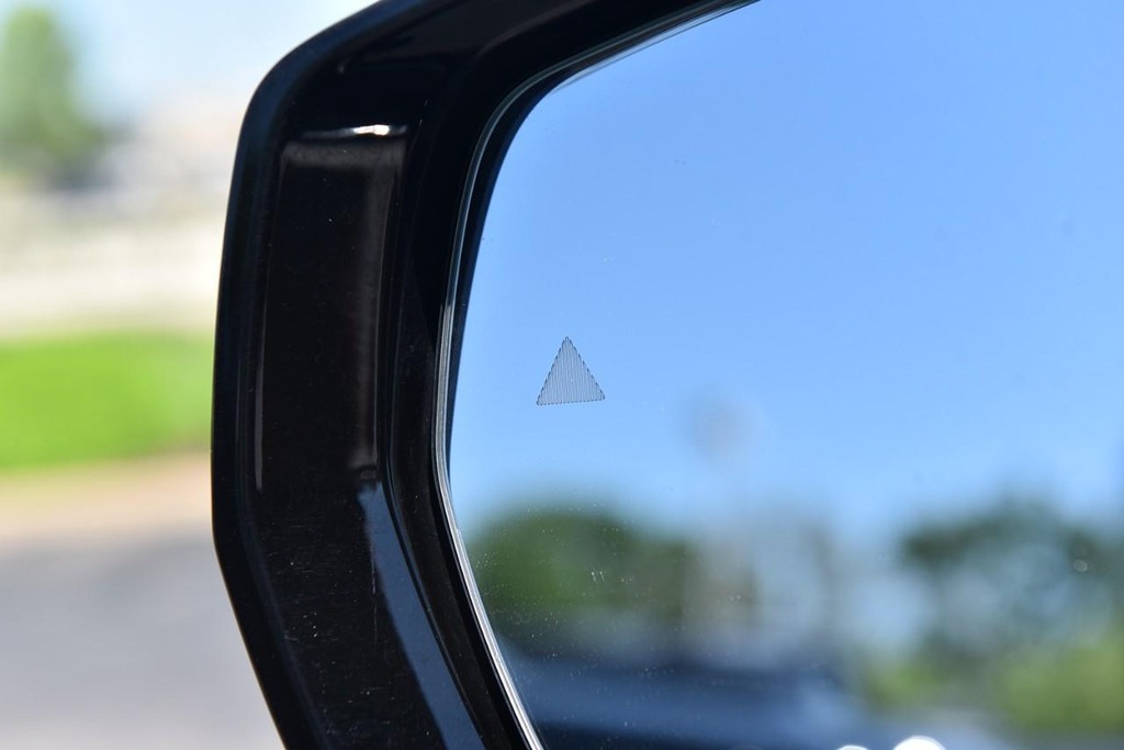 Jeep Grand Cherokee Vehicle Full-screen Gallery Image 9