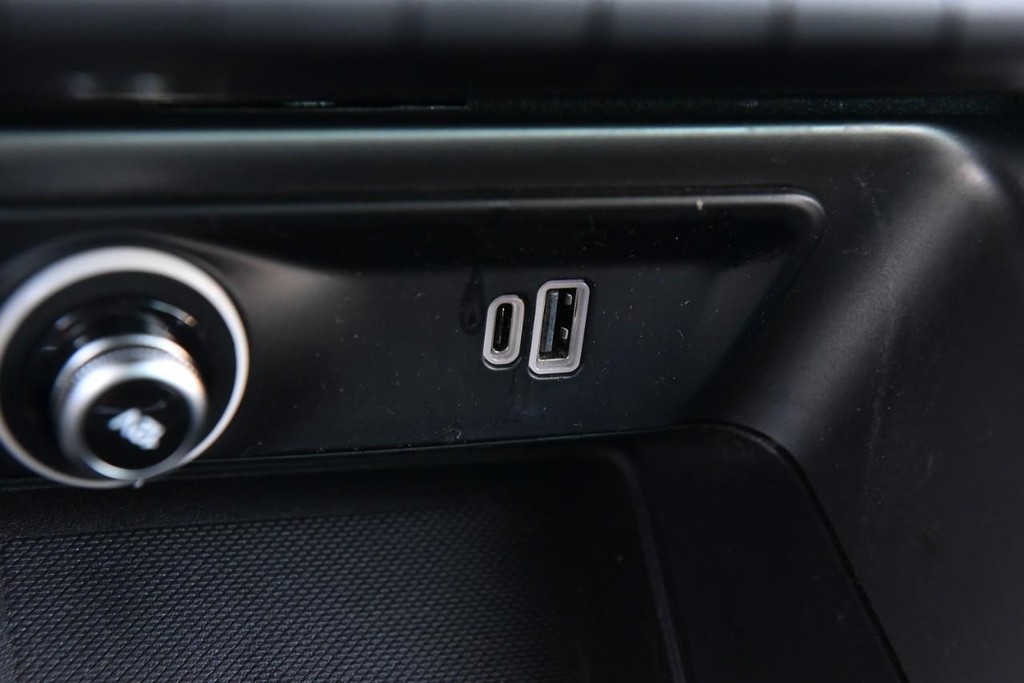 Dodge Hornet Vehicle Full-screen Gallery Image 16