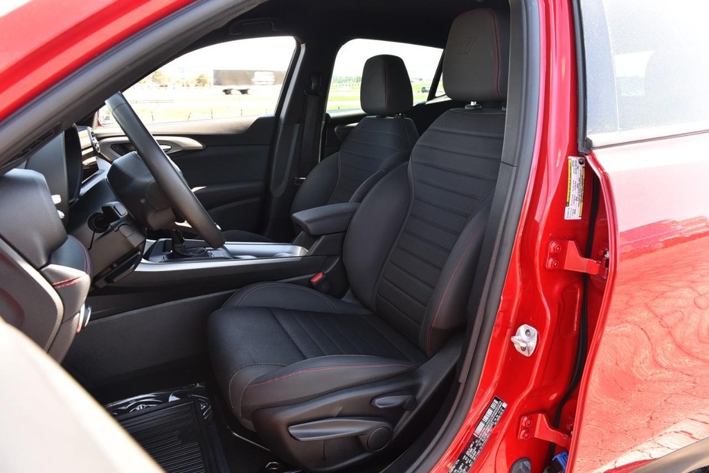 Dodge Hornet Vehicle Full-screen Gallery Image 19