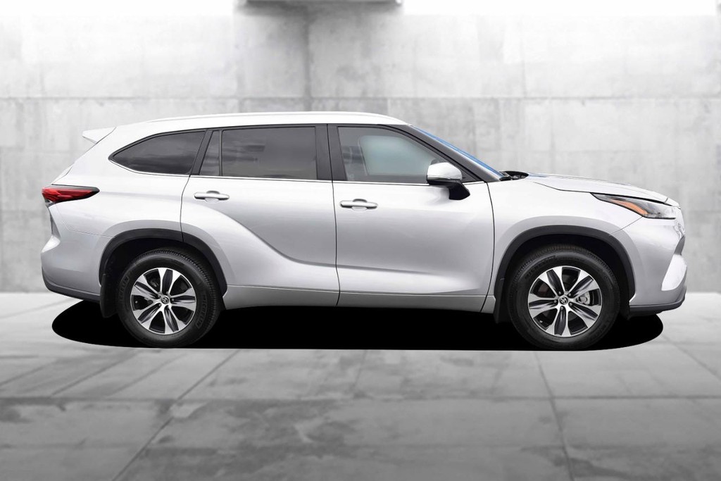 Toyota Highlander Vehicle Image 05