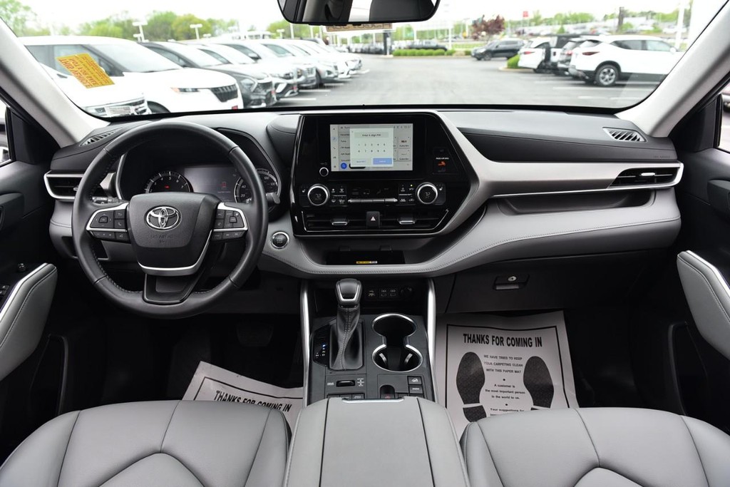 Toyota Highlander Vehicle Image 07