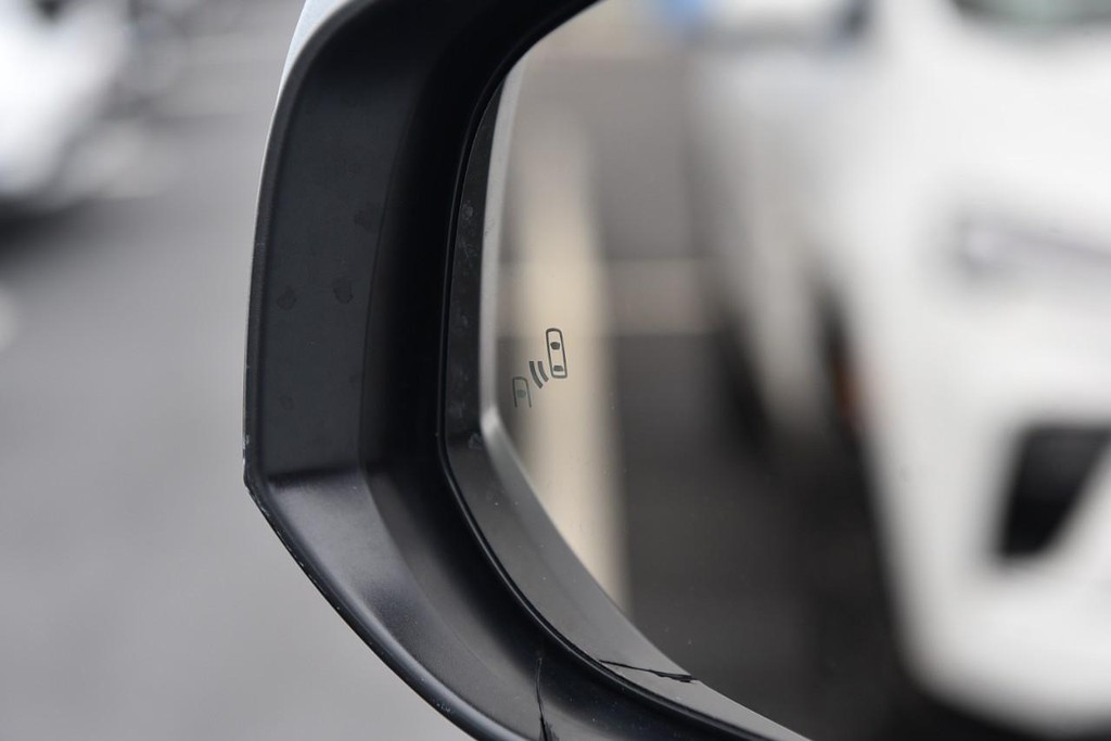 Toyota Highlander Vehicle Image 10