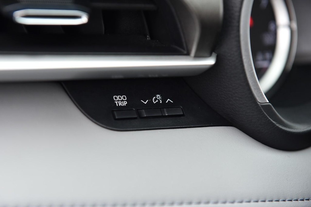 Toyota Highlander Vehicle Image 12