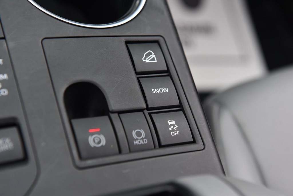 Toyota Highlander Vehicle Image 19