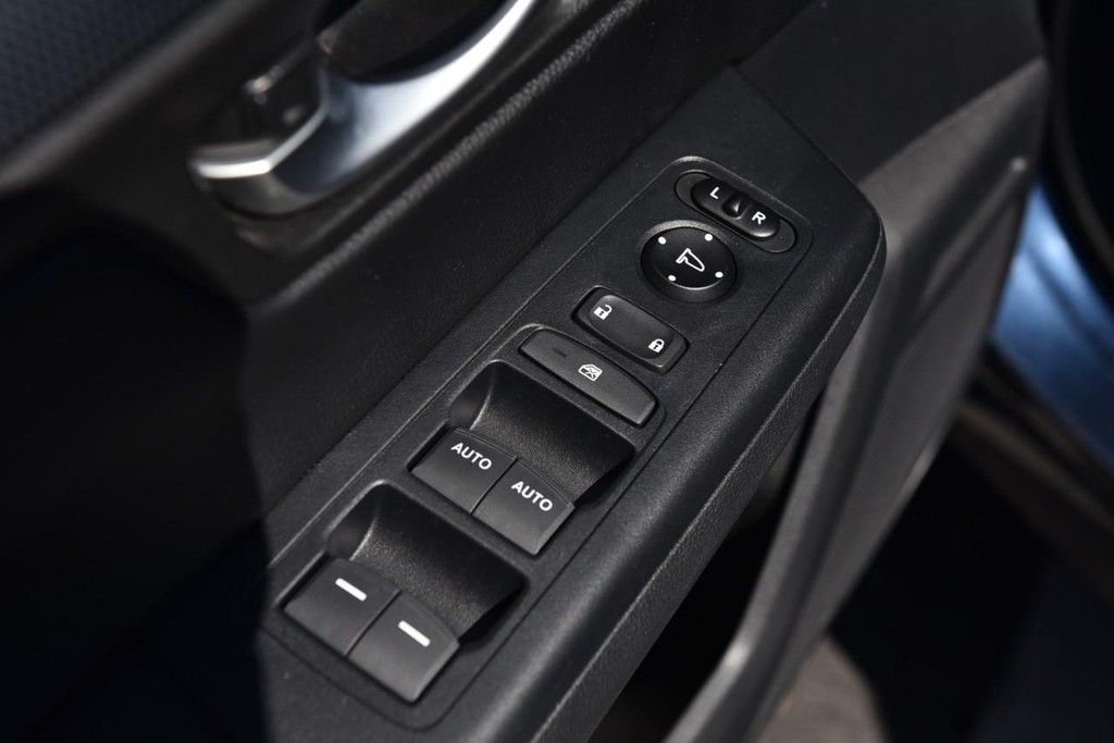 Honda CR-V Vehicle Image 08