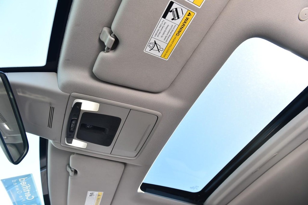 Honda CR-V Vehicle Image 21