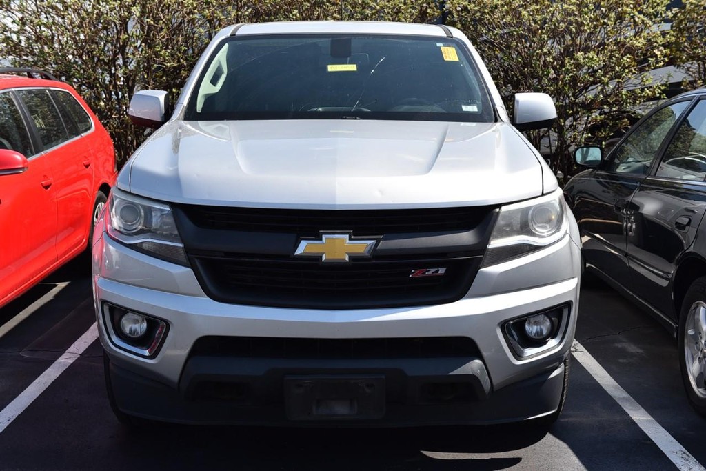 Chevrolet Colorado Vehicle Full-screen Gallery Image 3