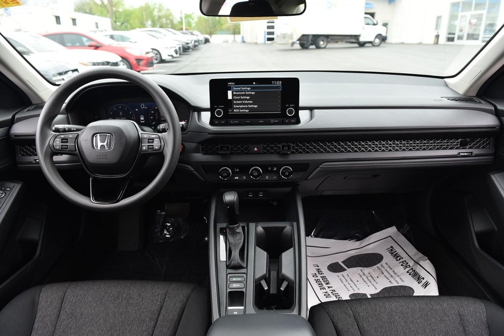 Honda Accord Sedan Vehicle Image 07